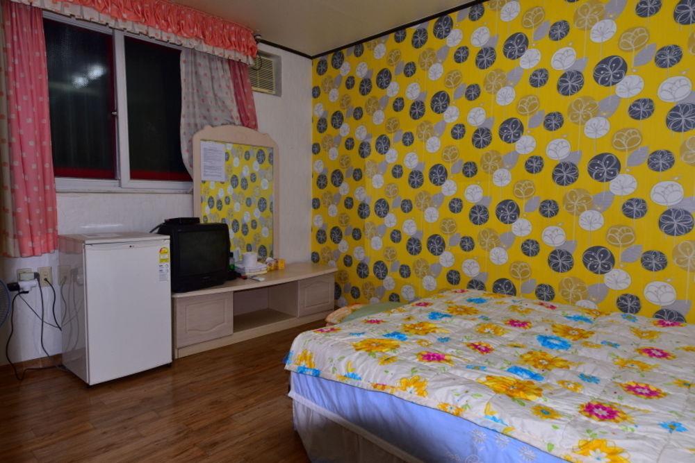 Motel Songwol Park Sokcho Exterior foto